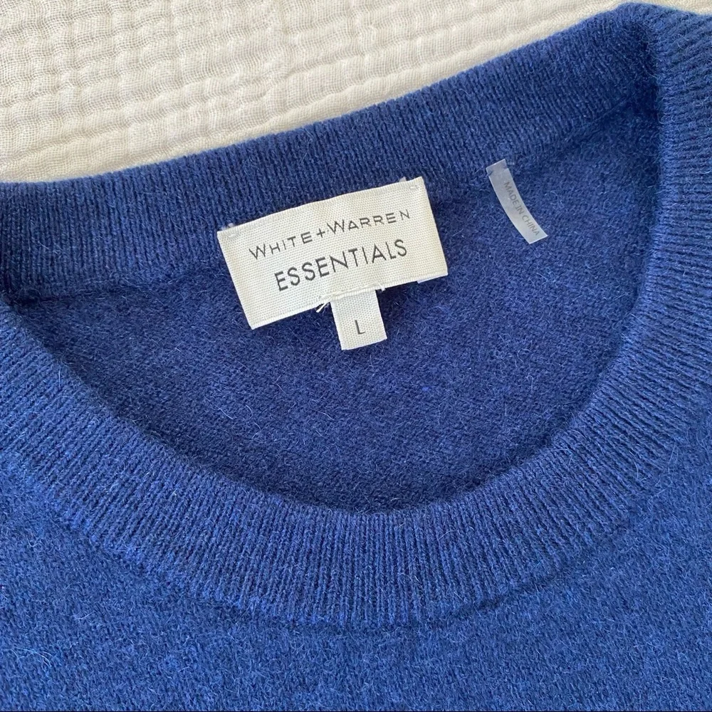 ❌SOLD❌ White + Warren Essentials Navy Cashmere Sweater - Picture 2 of 7
